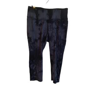 Livi 14/16 Blue/marbled capri  women's workout legging w/pockets & leg cutouts